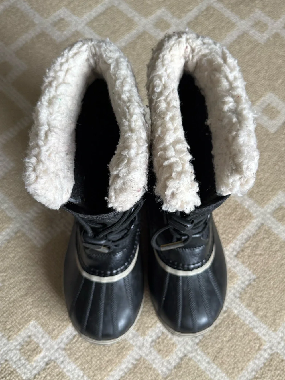 Sorel Yoot Pac Nylon Waterproof Snow Boots Black White Kids Size 3